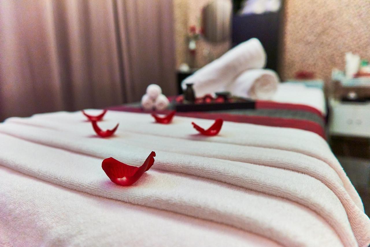 Rose Park - Al Barsha, Opposite Metro Station 4* Dubaï