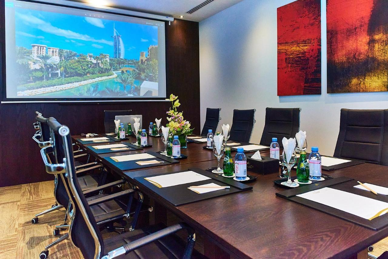 Отель Rose Park - Al Barsha, Opposite Metro Station 4*